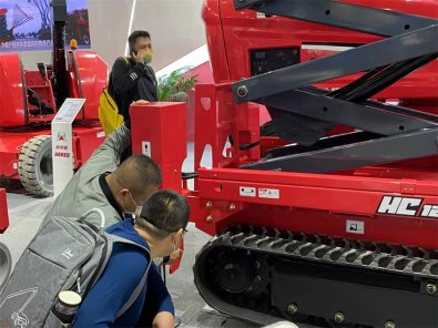 Hered Lift bij Apex Asia