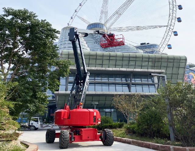 12 Entertainment.jpg