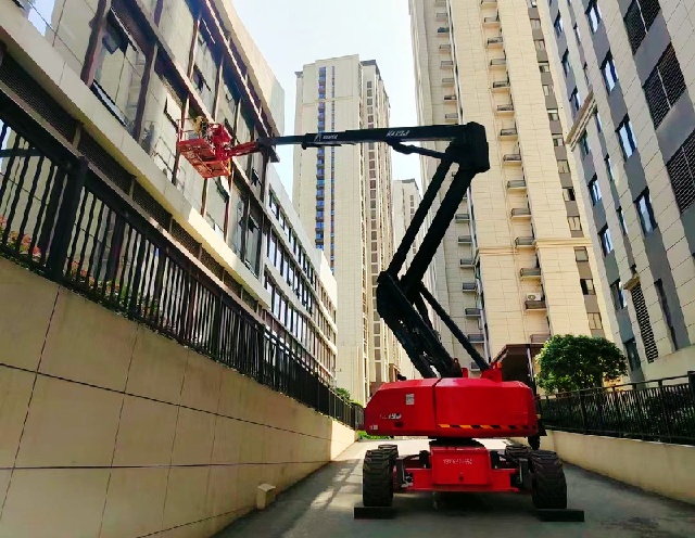 6Streetlight Maintenance or Repair.jpg