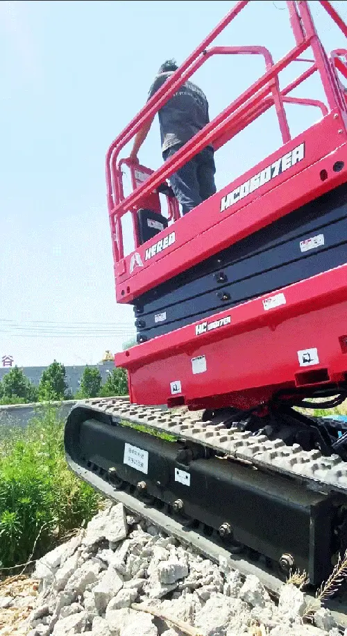 NNEW AUTO LEVEDING CRAWLER SCISSOR LIFT