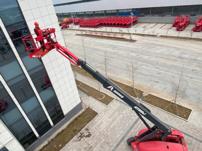Boom Lift vs. Telehandler