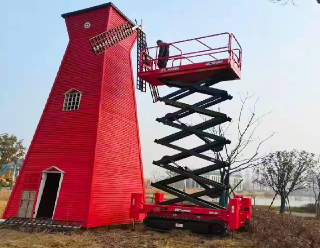 Piattaforme di lavoro aereo per la gestione delle strutture